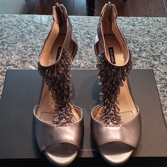 Sharp! Pewter, Alex Marie Heels! - Picture 1 of 4